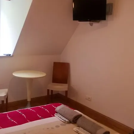 Chateau D'arance Hotell *