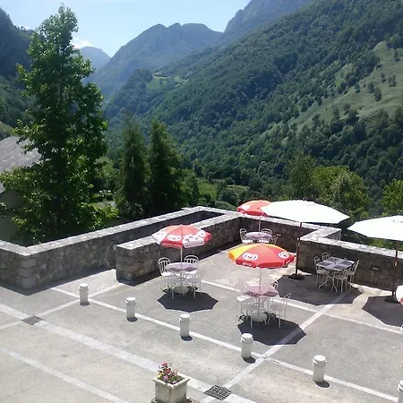 Hotell Chateau D'arance Cette-Eygun